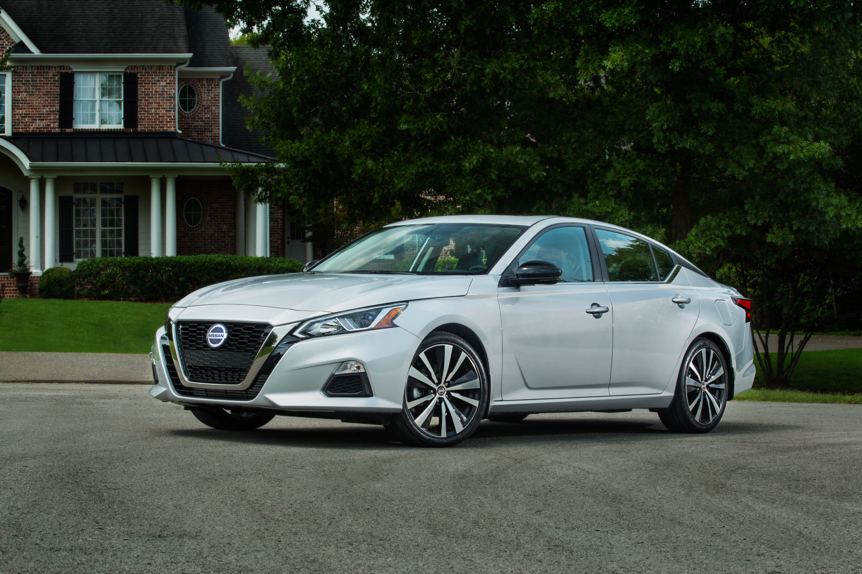 19. 2019 Nissan Altima